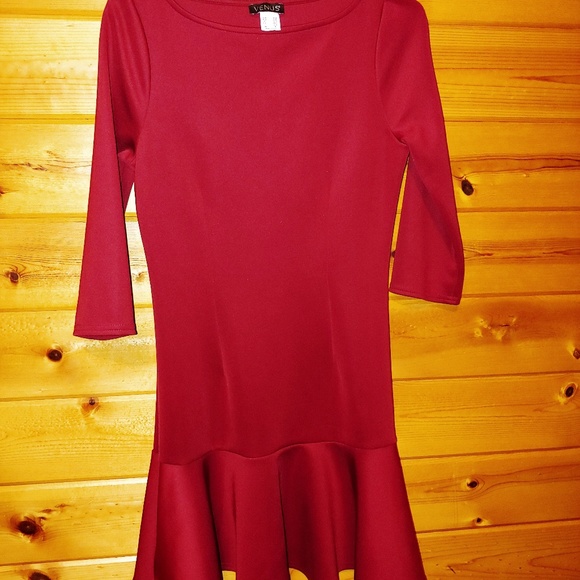 VENUS MAROON DRESS💕 - Picture 4 of 4
